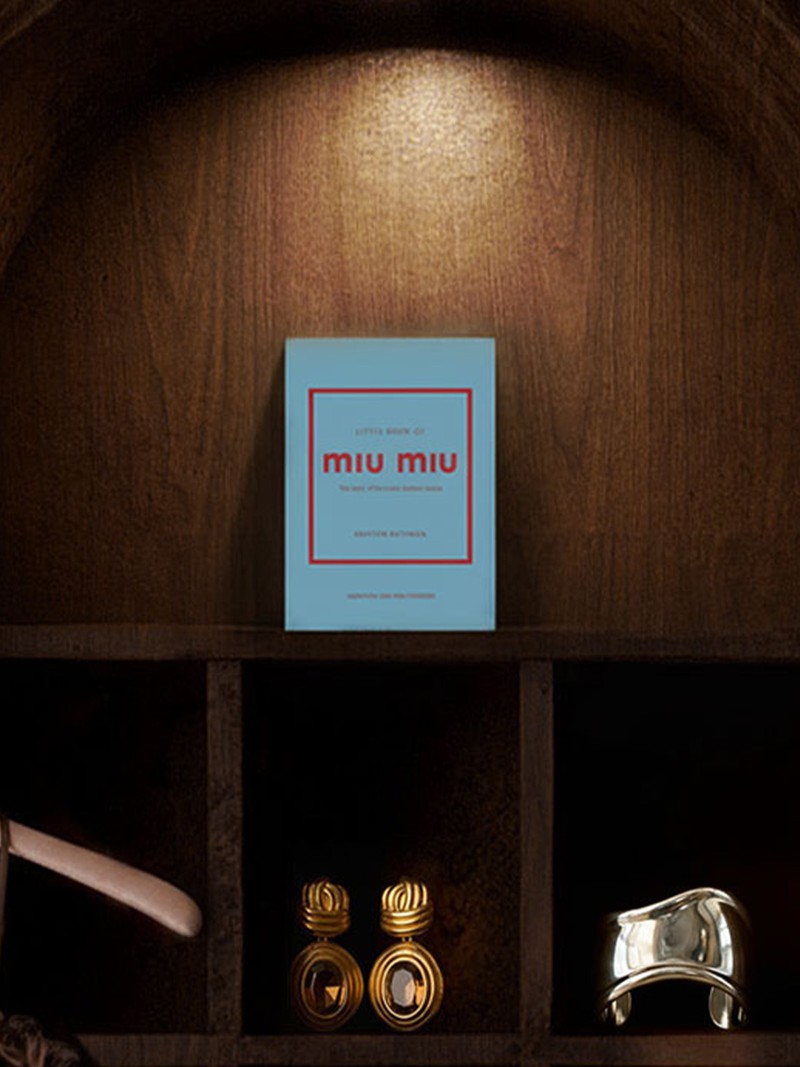 Books, Vouchers & Subscriptions