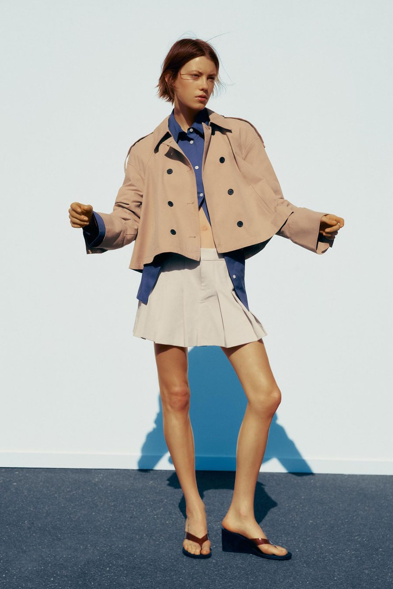 Short Cape Trench Coat from Zara