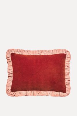 Leinikki Velvet Frill Cushion  from Projekti Tyyni 