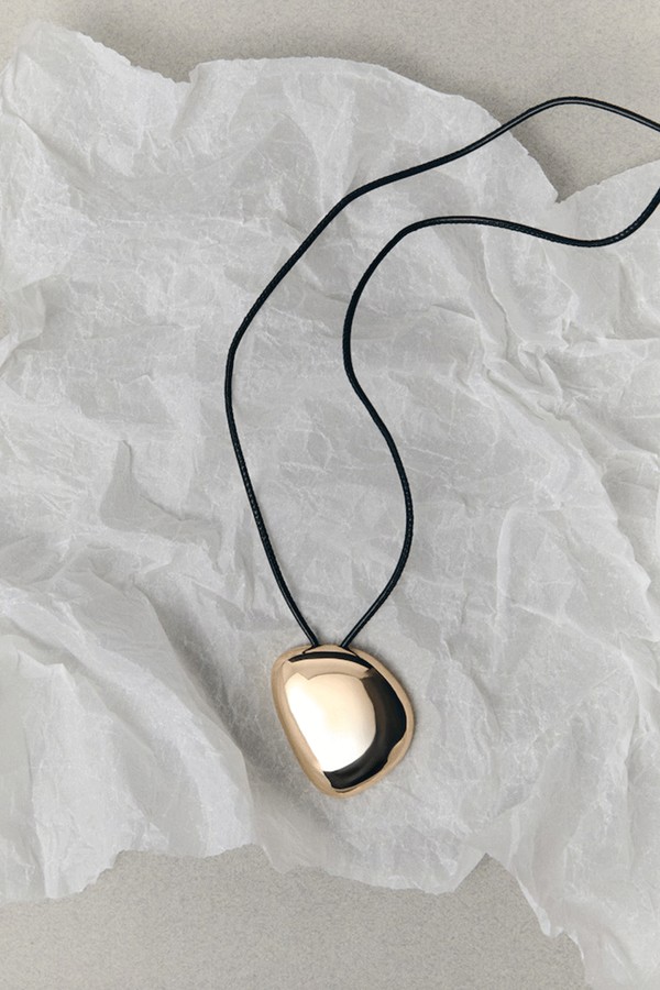 Metal Pendant Necklace