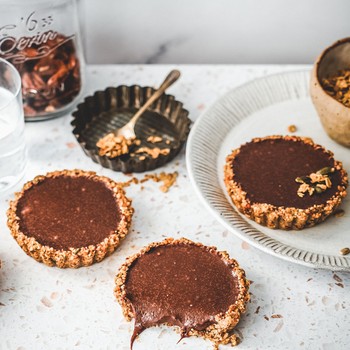 No Bake Chocolate Tarts