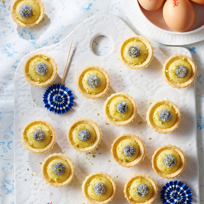Tom Daley’s Mini Lemon Curd & Blueberry Tarts