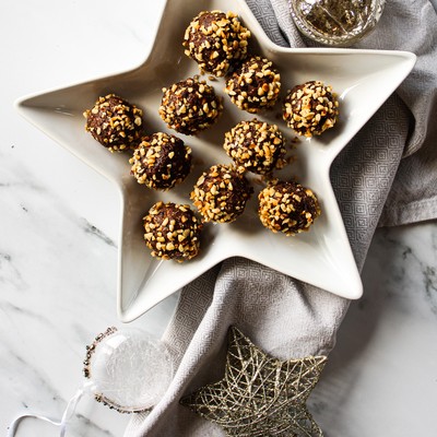 Vegan Ferrero Energy Balls 