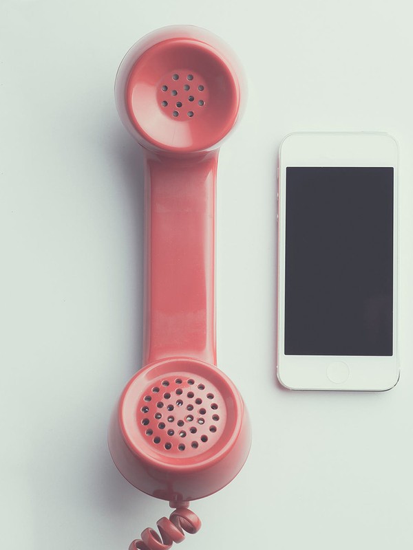 How To Stay Connected With Friends & Family