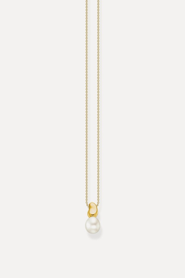 Necklace With Pearl Pendant