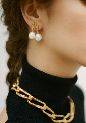 The Lustre Of The Moon Earrings from Alighieri