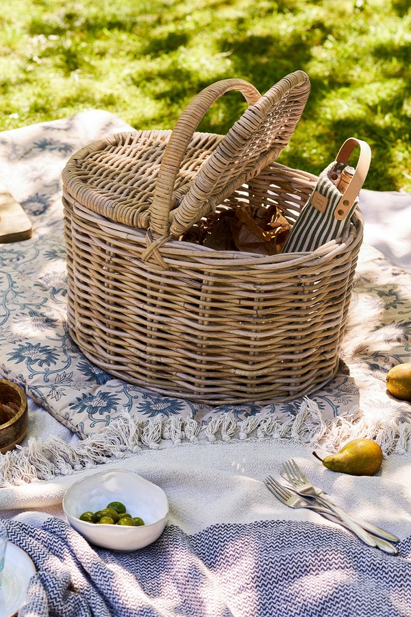 Bembridge Picnic Basket from Garden Trading