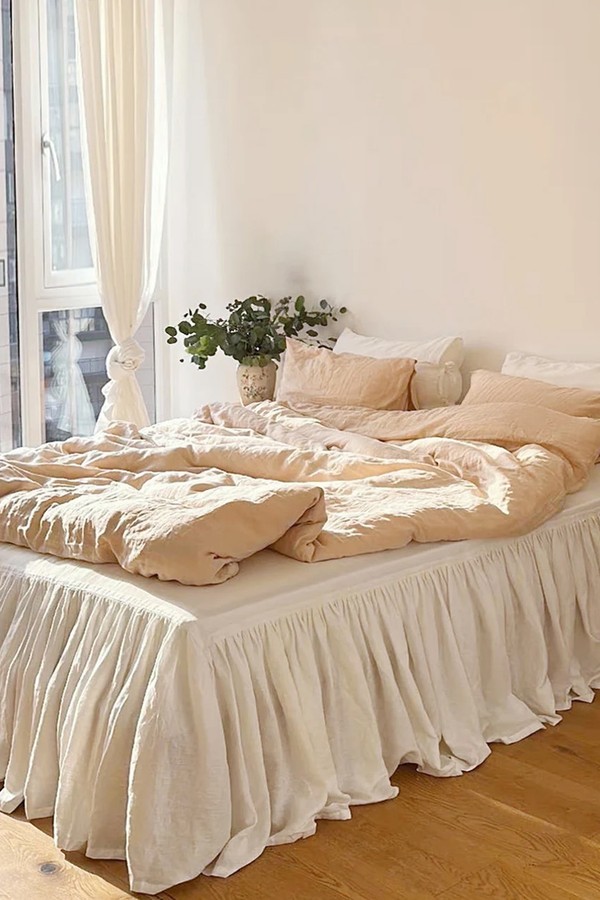 Bed Skirt With Ruffles from YUMUHOMEDECOR