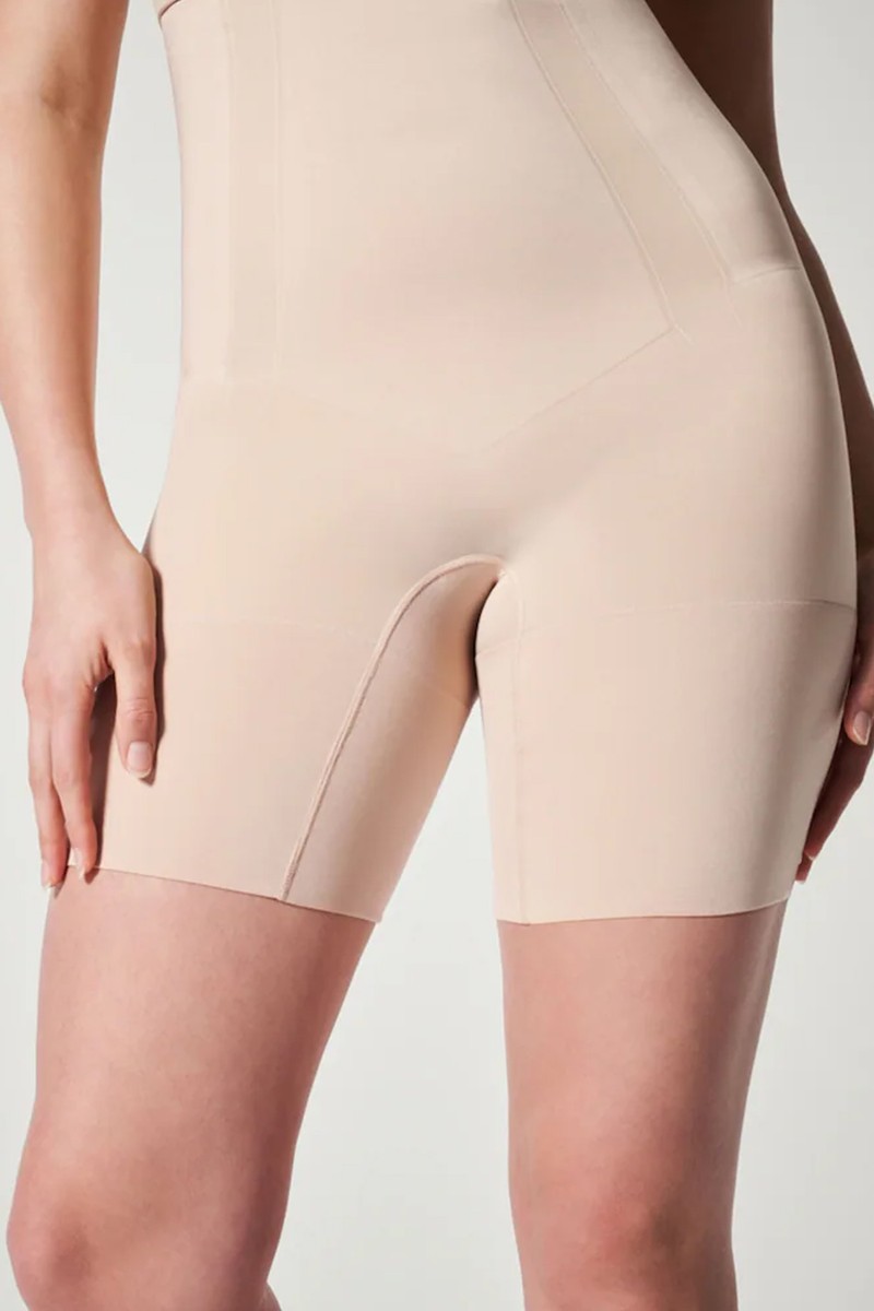 On Core High-Waisted Mid-Thigh Shorts