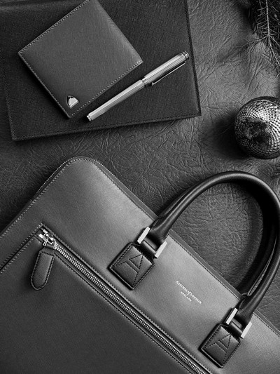 Luxury Gift Ideas From A Classic British Brand