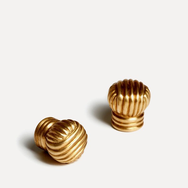 The Knot Knob from Beata Heuman