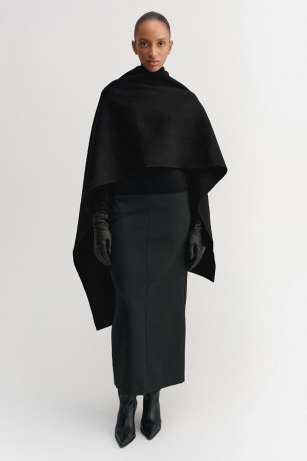 Colette Doublé Cape from Almada 