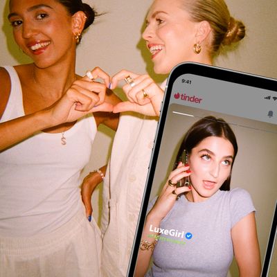 Play Matchmaker With Your Besties Using This Cool New Feature On Tinder 