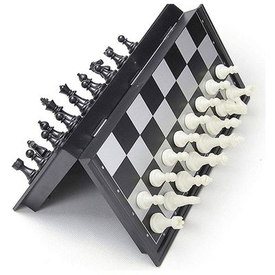 Magnetic Chess Set from Dongchen