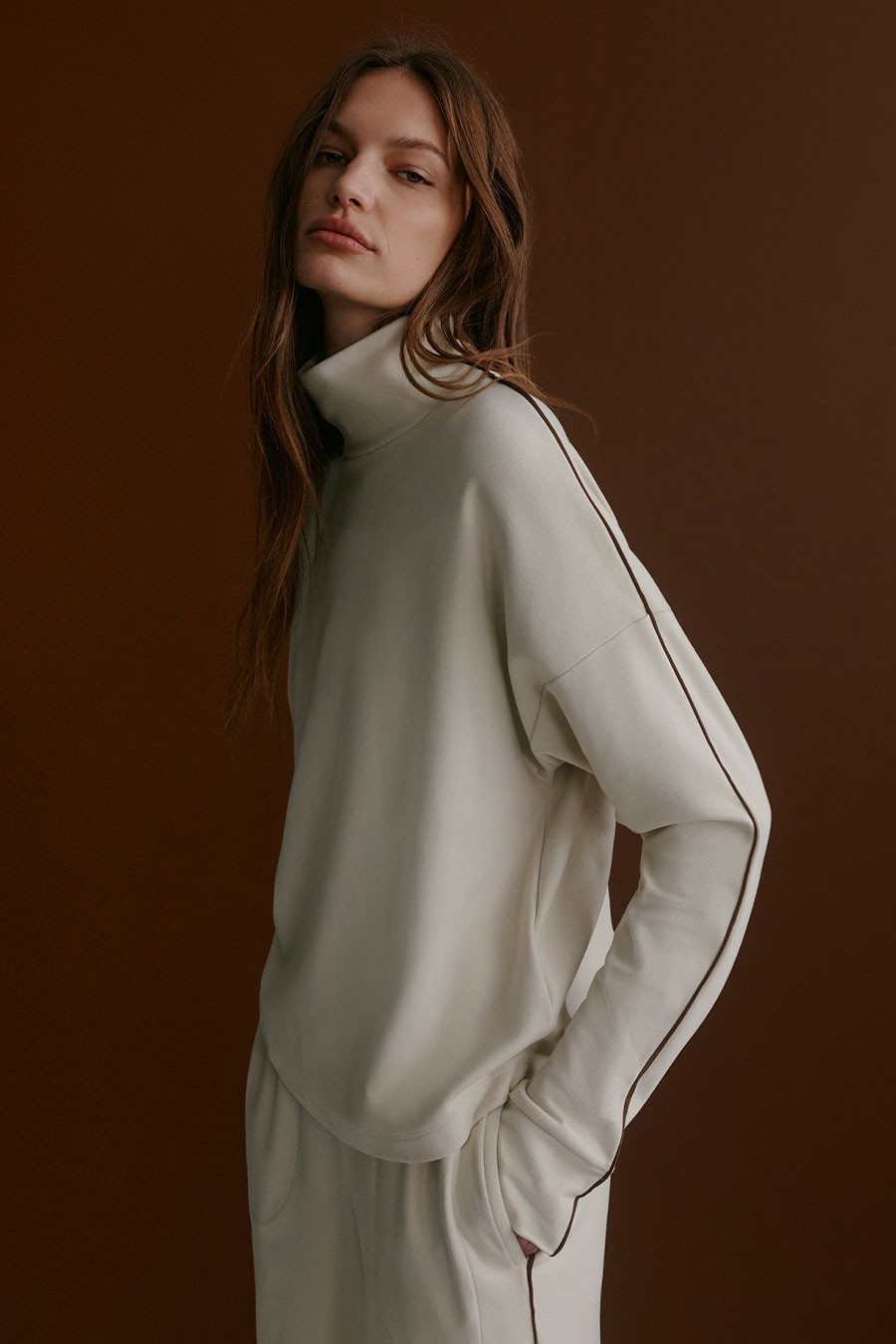 Rona High-Neck Active Sweat