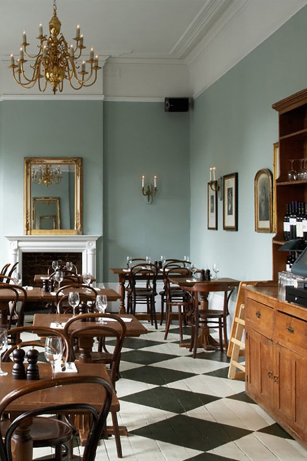 THE DRAPERS ARMS