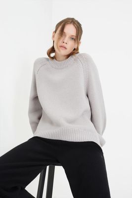 Pale-Grey Wool-Cashmere Saddle Sleeve Sweater from Chinti & Parker