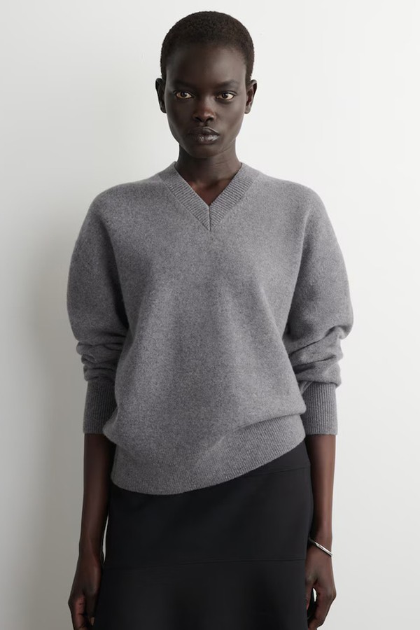 Rounded Wool V-Neck Jumper