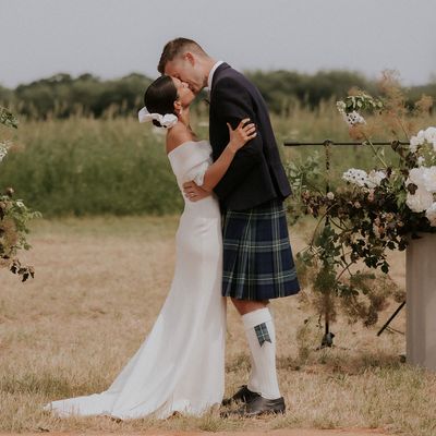 Me & My Wedding: A Non-Traditional Celebration In Oxfordshire
