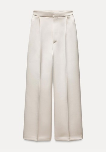 Flowing Trousers With Pleats 