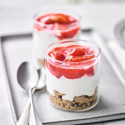 Strawberry & Rhubarb Cheesecake Desserts