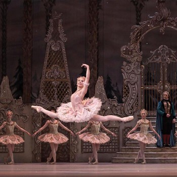 What It’s Like To Be A Royal Ballet Dancer 