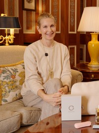 Inside Kelly Rutherford’s London Wardrobe: City Break Outfits & Packing Must-Haves