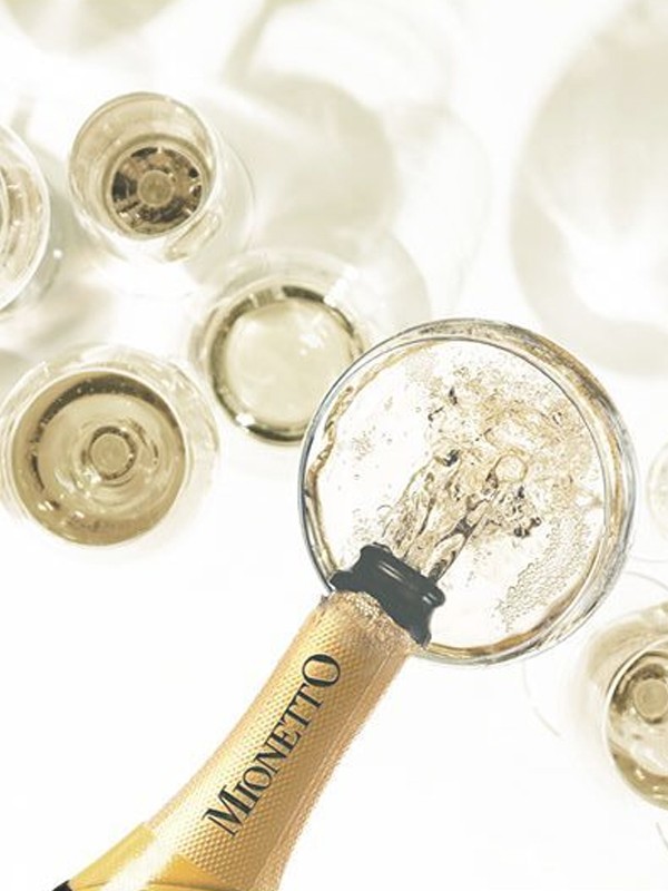 15 Crazy Facts You Didn't Know About Prosecco