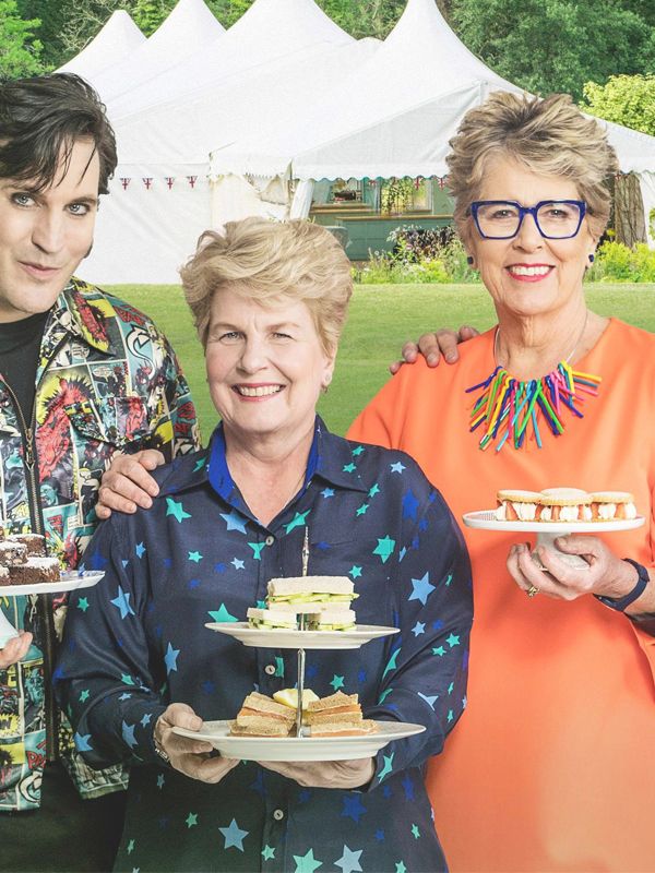 Why We All Still Love The Great British Bake Off