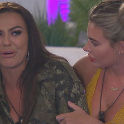 Women's Aid Issues Warning Over Love Island 'Emotional Abuse'
