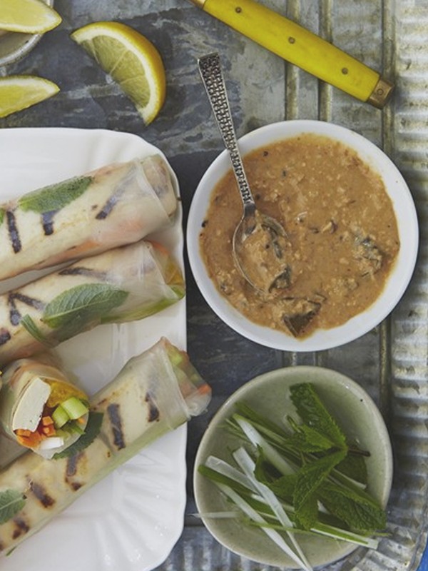 Grilled Tofu Summer Rolls With Spicy Peanut Sauce