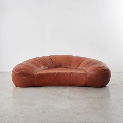 Croissant Sofa Maison Honoré from Raphael Raffel 