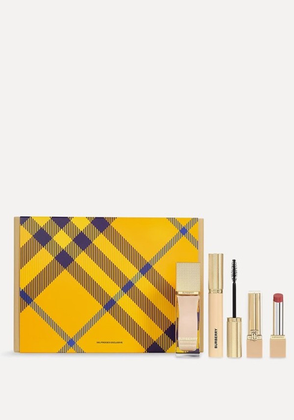 Makeup Essentials Gift Set 