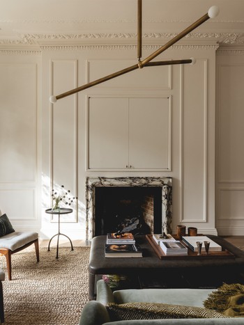 Recreate This Traditional-Meets-Modern Living Room