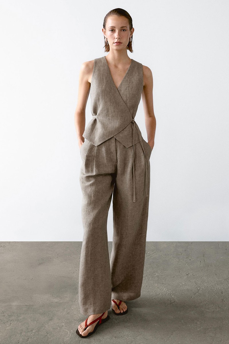 100% Linen Trousers With Double Darts from Massimo Dutti