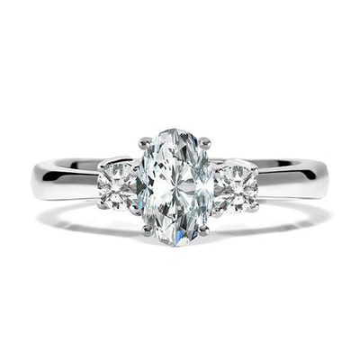 Elizabeth ring 18k white gold