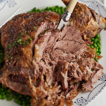 12 Pro Tips For Making Slow-Cooked Lamb At Home