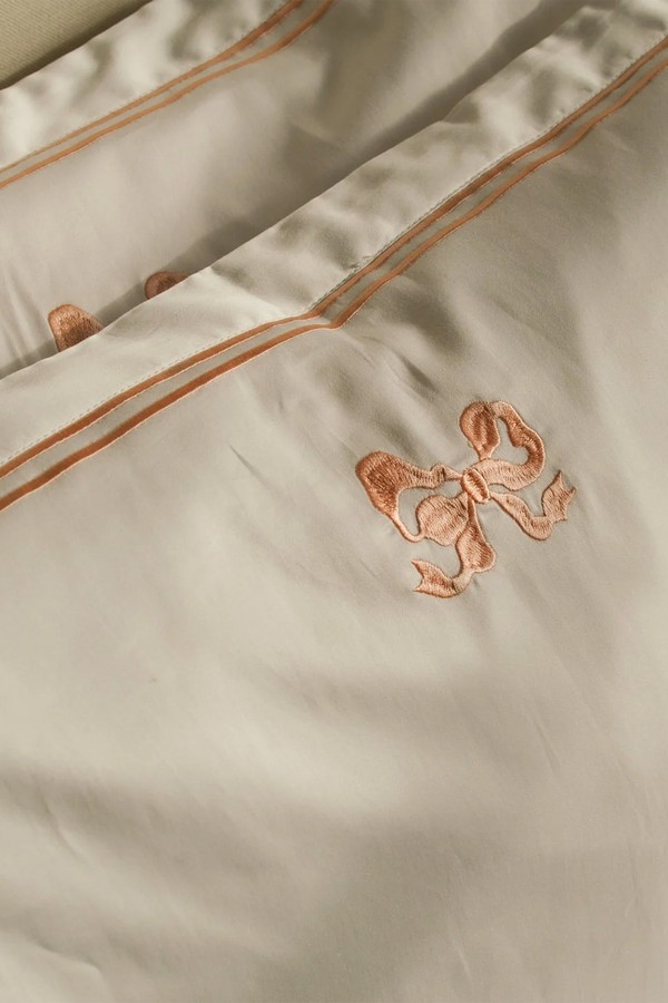 Set Of 2 Arabella Bow Oxford Pillowcases from Sukun