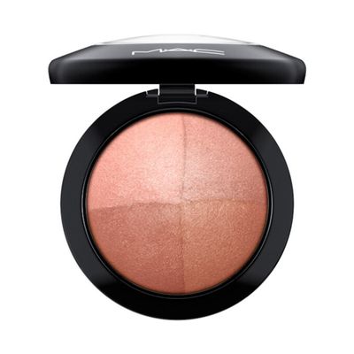 Mineralize Skinfinish Highlighter – Perfectly Lit 8G from MAC 