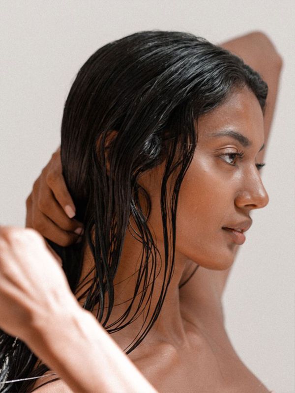 10 Expert Tips To Combat Dry Hair 