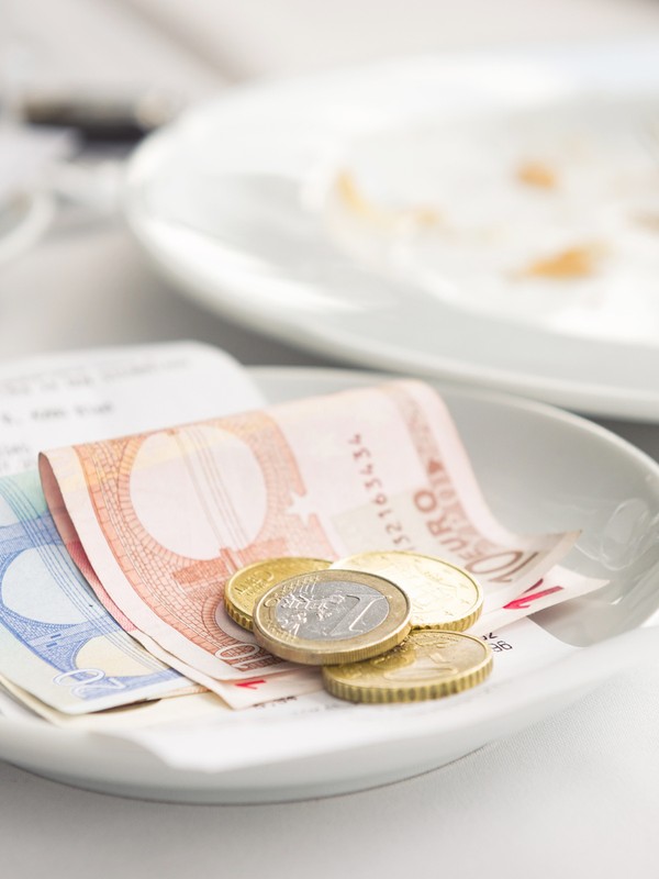 SL’s Official Guide To Tipping