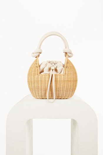 Ili Shoulder Bag