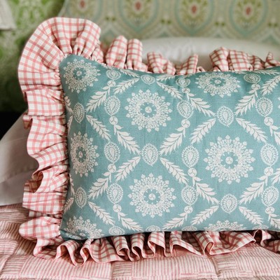 How to Sew a Letter Pillow - At Charlotte's House