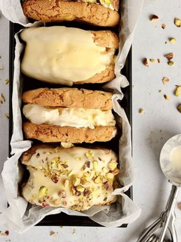 Pistachio & White Chocolate Ice Cream Cookie Sandwiches
