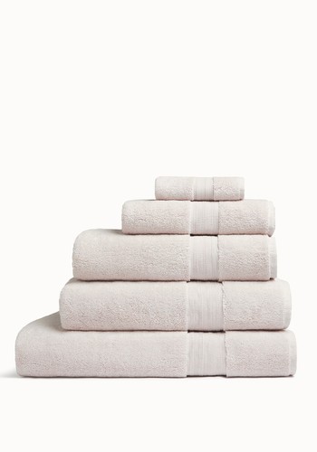 The Plush Towel In Rose