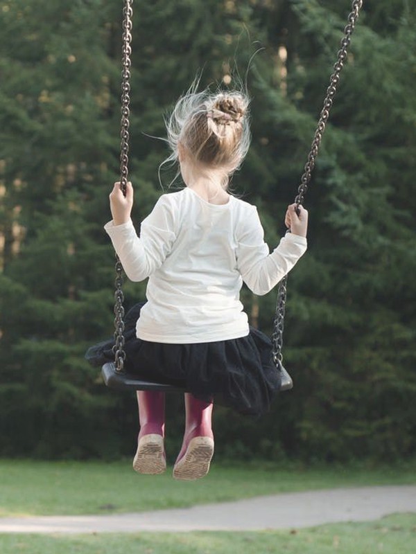 7 Ways Being An Only Child Can Shape Your Personality