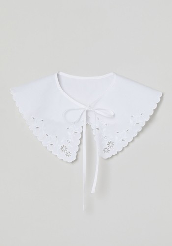 Broderie Anglaise Collar from H&M