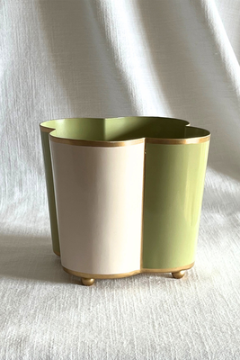 Small Rounded Scalloped Planter from Tooka 