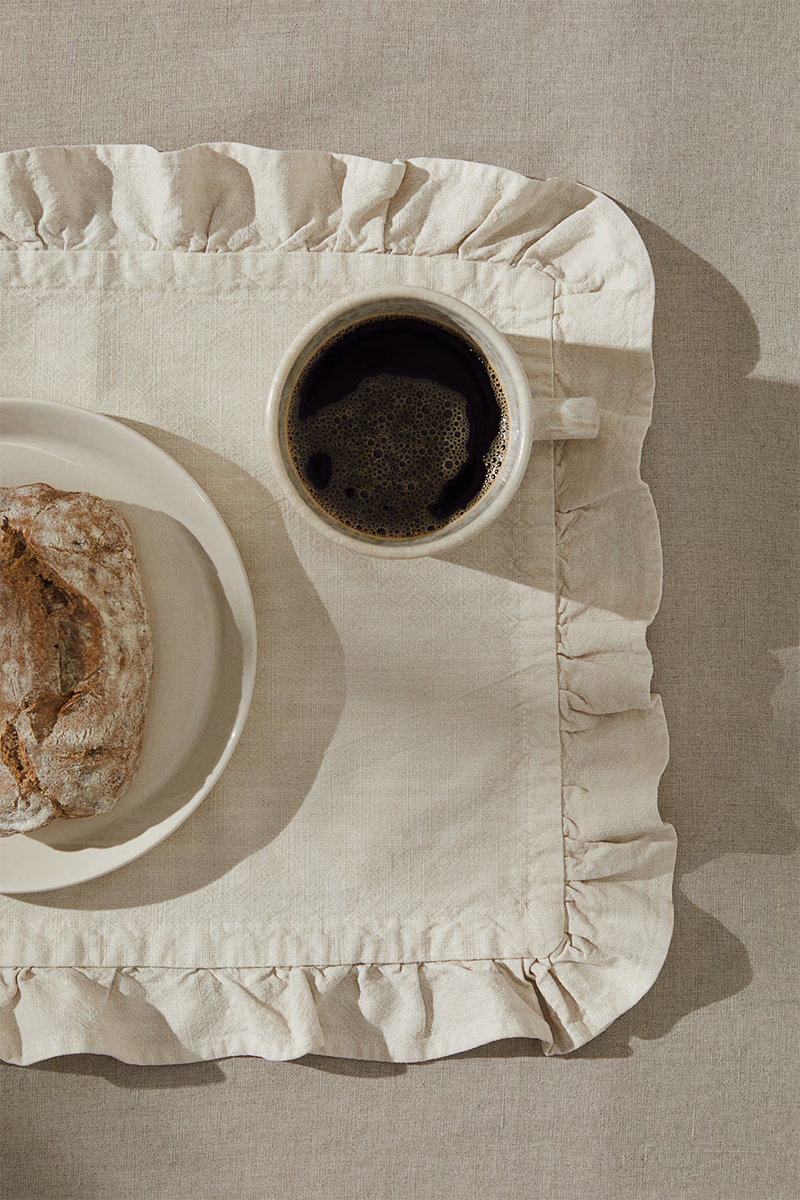 Set Of 2 Frill-Trimmed Place Mats from H&M