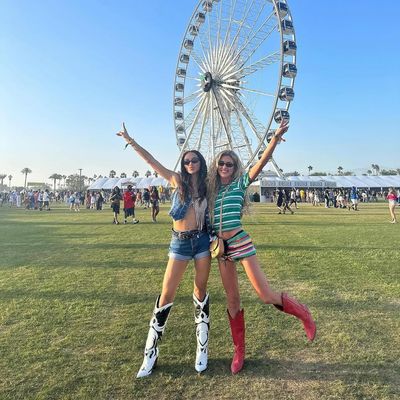 Weekend one of the star studded affair Coachella, did not disappoint. Swipe right for a dump of our 